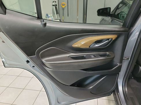 Used 2020 GMC Terrain SLE w/ Driver Convenience Package image 35