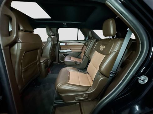 Certified 2022 Ford Explorer King Ranch w/ Premium Technology Package image 33