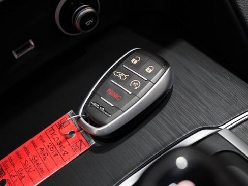 Used 2018 Alfa Romeo Stelvio AWD image 36