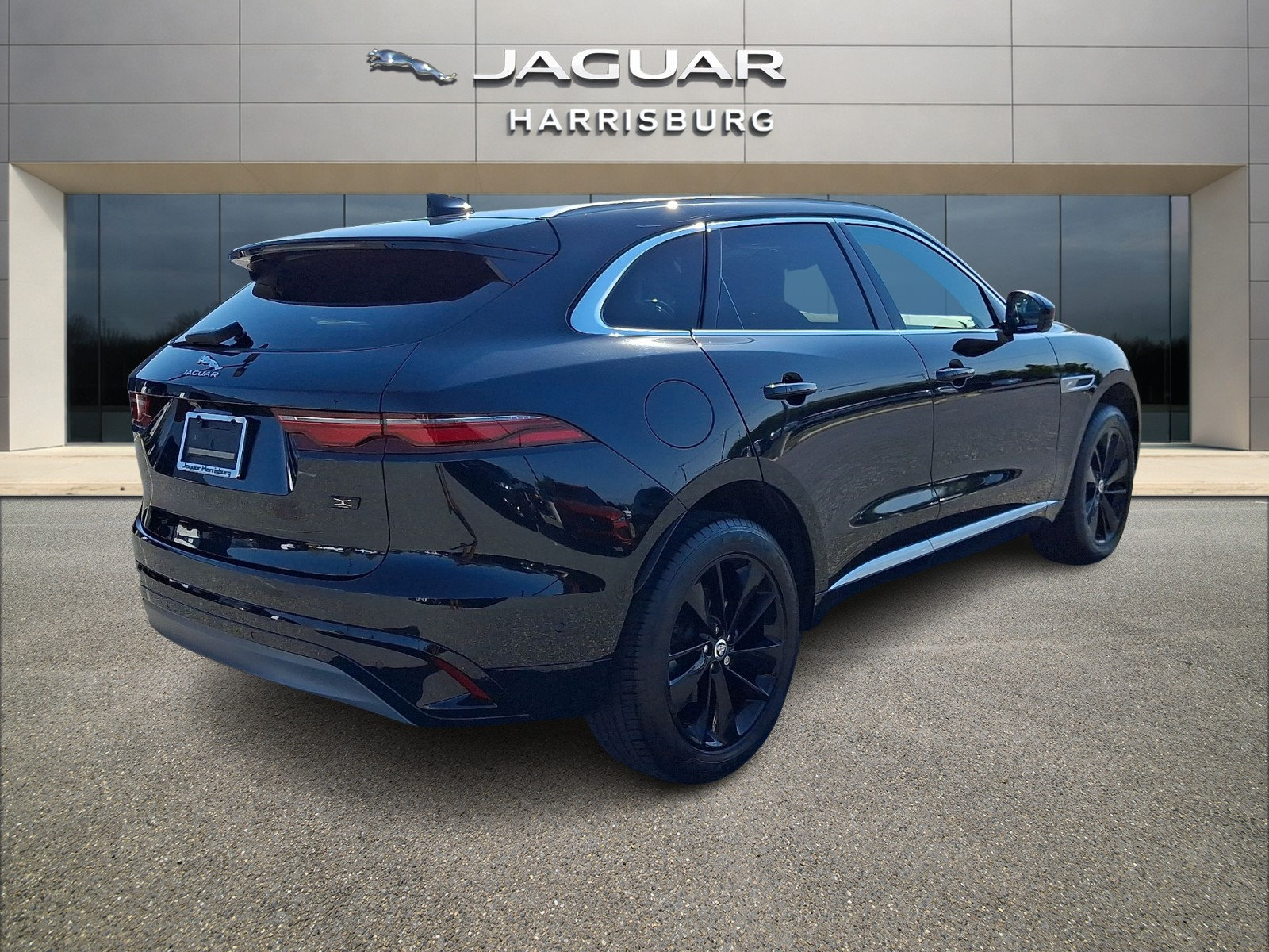 Used 2026 Jaguar F-PACE R-Dynamic S AWD/4WD image 4