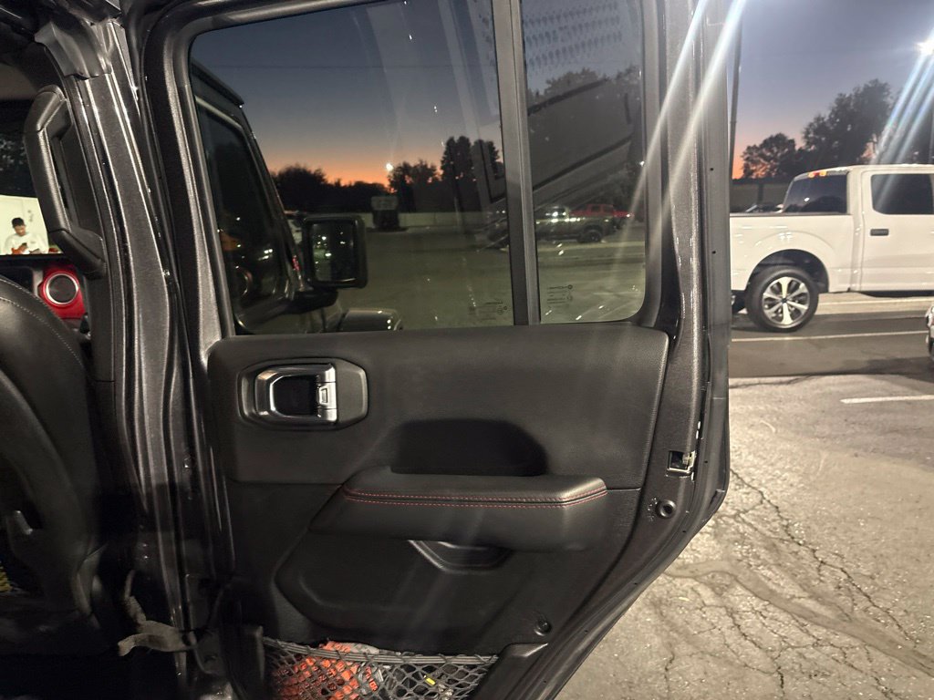 Used 2022 Jeep Gladiator Rubicon w/ Cold Weather Group AWD/4WD image 17