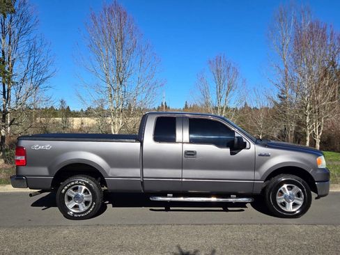 Used 2006 Ford F150 XLT image 8