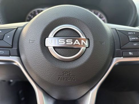 Used 2024 Nissan Sentra SV FWD image 7