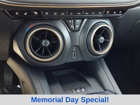 Used 2023 Chevrolet Blazer Premier w/ Enhanced Convenience Package AWD/4WD image 15