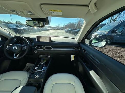 New 2025 MAZDA CX-5 AWD 2.5 S w/ Preferred Package image 28