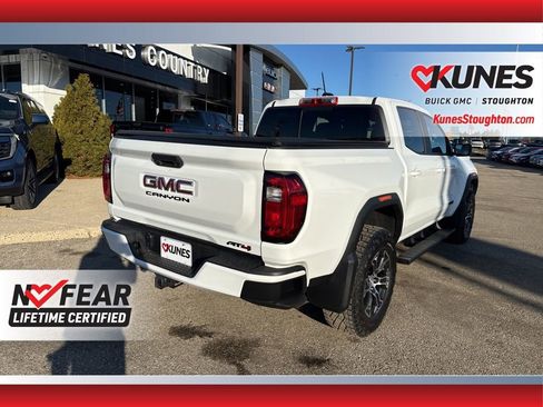 Used 2024 GMC Canyon AT4 image 11