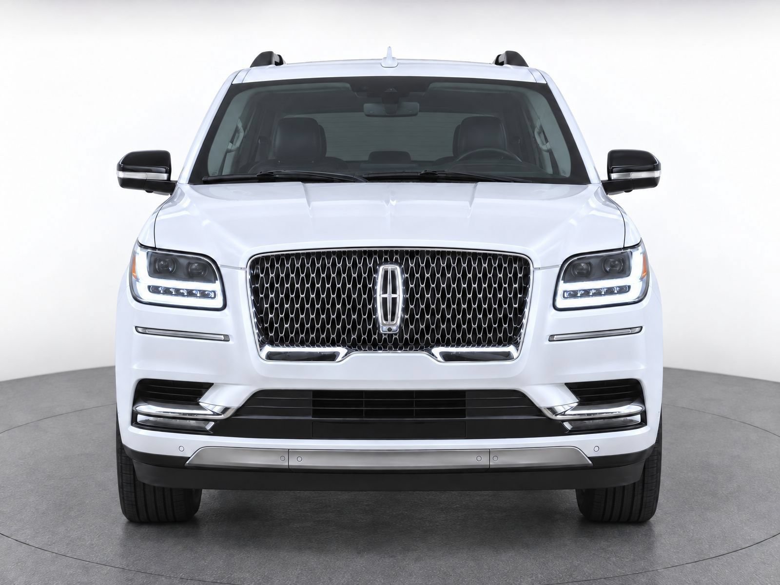 Used 2018 Lincoln Navigator Reserve w/ Technology Package AWD/4WD image 5