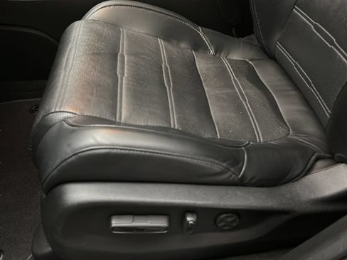 Used 2021 Honda CR-V EX-L image 13