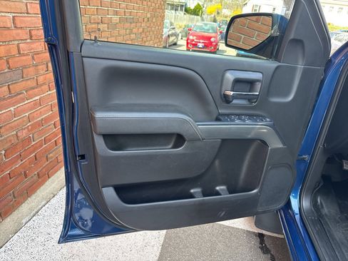 Used 2018 Chevrolet Silverado 1500 LT w/ All Star Edition image 33