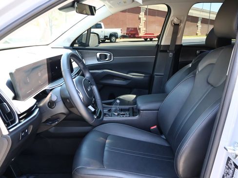 Used 2025 Kia Sorento X-Line EX AWD/4WD image 11