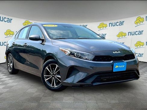 Used 2023 Kia Forte LXS w/ LXS Technology Package FWD image 1