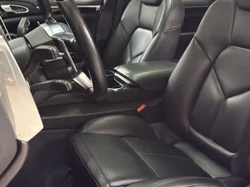 Used 2017 Porsche Cayenne S AWD/4WD image 24