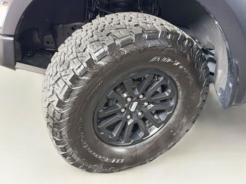 Used 2025 Ford F150 Raptor AWD/4WD image 38