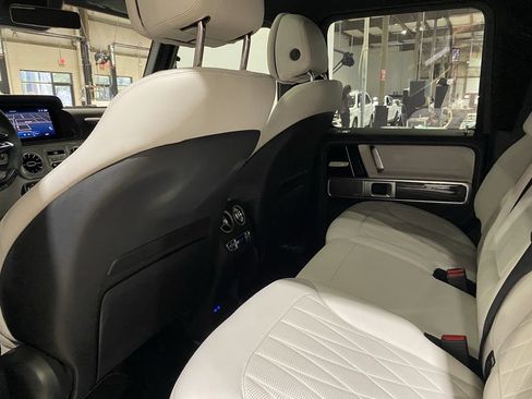 Certified 2025 Mercedes-Benz G 63 AMG 4MATIC image 5