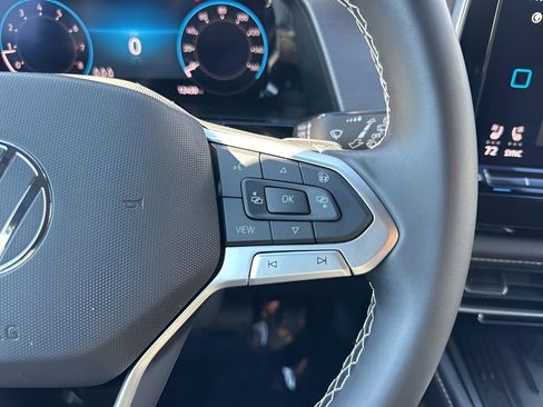 Used 2025 Volkswagen Atlas Cross Sport SE image 15