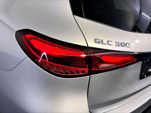 New 2026 Mercedes-Benz GLC 300 4MATIC image 5