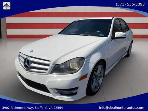 Used 2013 Mercedes-Benz C 250 Sedan image 1