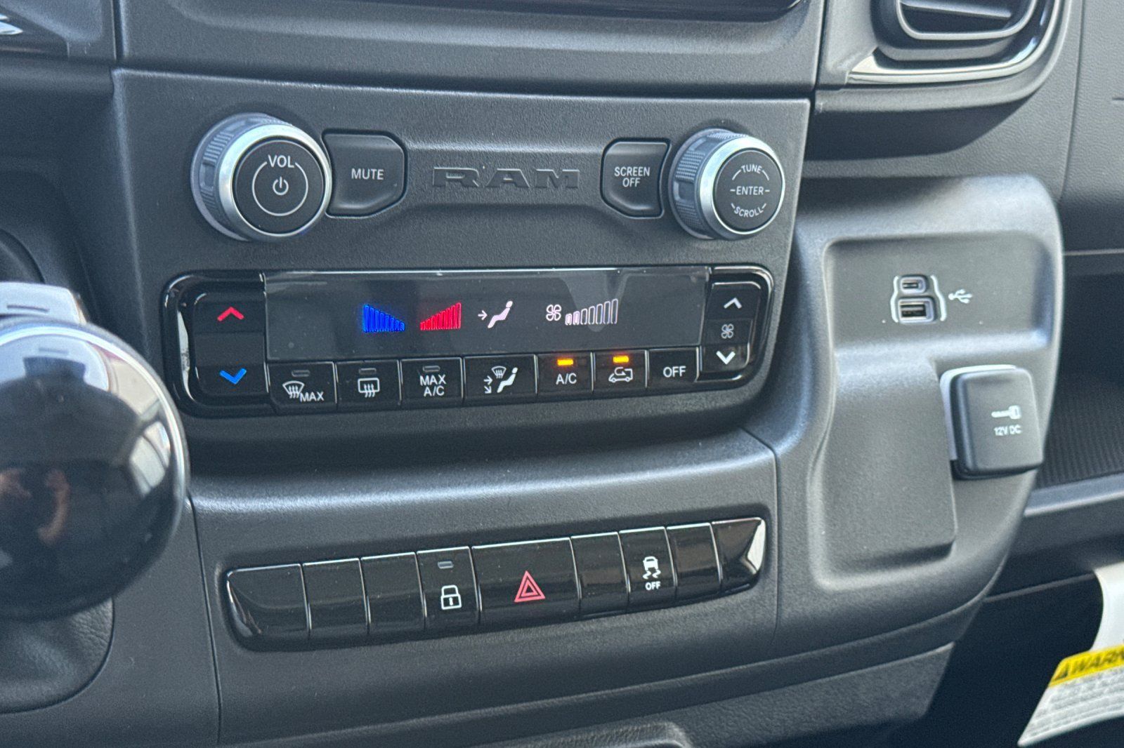 New 2027 RAM ProMaster 2500 w/ Convenience Group FWD image 17