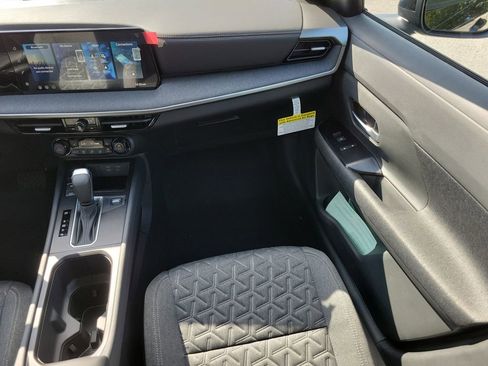 New 2026 Nissan Kicks SV FWD image 18
