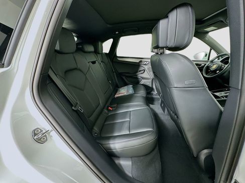 Certified 2026 Porsche Macan AWD/4WD image 29