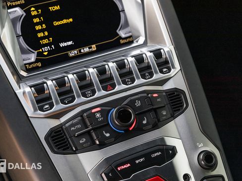 Used 2014 Lamborghini Aventador LP 700-4 image 28