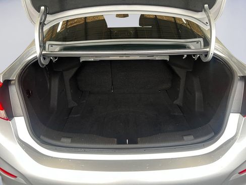 Used 2019 Chevrolet Cruze Premier image 19