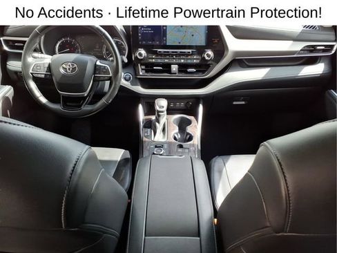 Used 2022 Toyota Highlander Limited AWD/4WD image 22