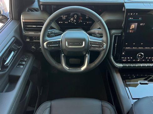 New 2026 GMC Yukon XL Denali AWD/4WD image 12