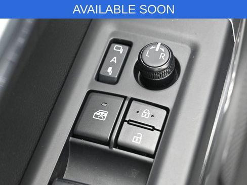 Used 2025 Toyota Tundra Platinum image 13