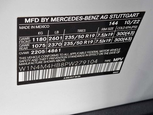 Certified 2023 Mercedes-Benz GLB 250 4MATIC image 25