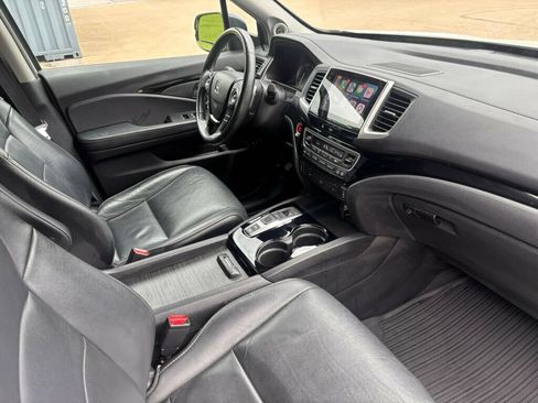 Used 2017 Honda Pilot Touring image 13