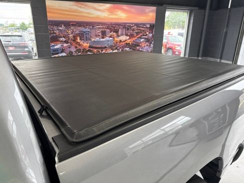Used 2021 RAM 1500 Big Horn AWD/4WD image 10