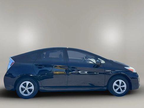Used 2013 Toyota Prius Three FWD image 4