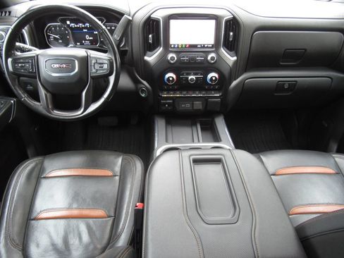 Used 2019 GMC Sierra 1500 AT4 w/ AT4 Premium Package AWD/4WD image 34