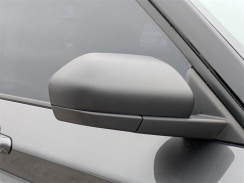 Used 2020 Ford Explorer XLT image 12