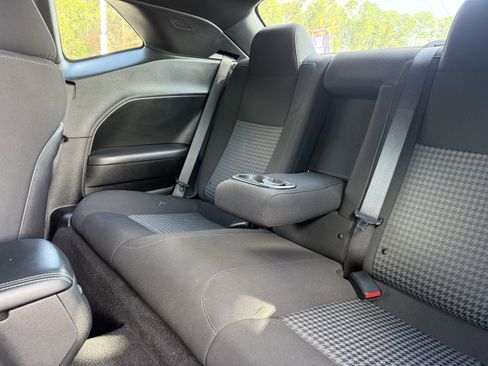 Used 2022 Dodge Challenger GT image 15