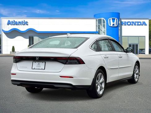 Certified 2025 Honda Accord LX image 5