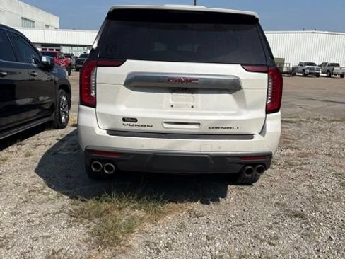 Used 2023 GMC Yukon Denali w/ Denali Reserve Package RWD image 5