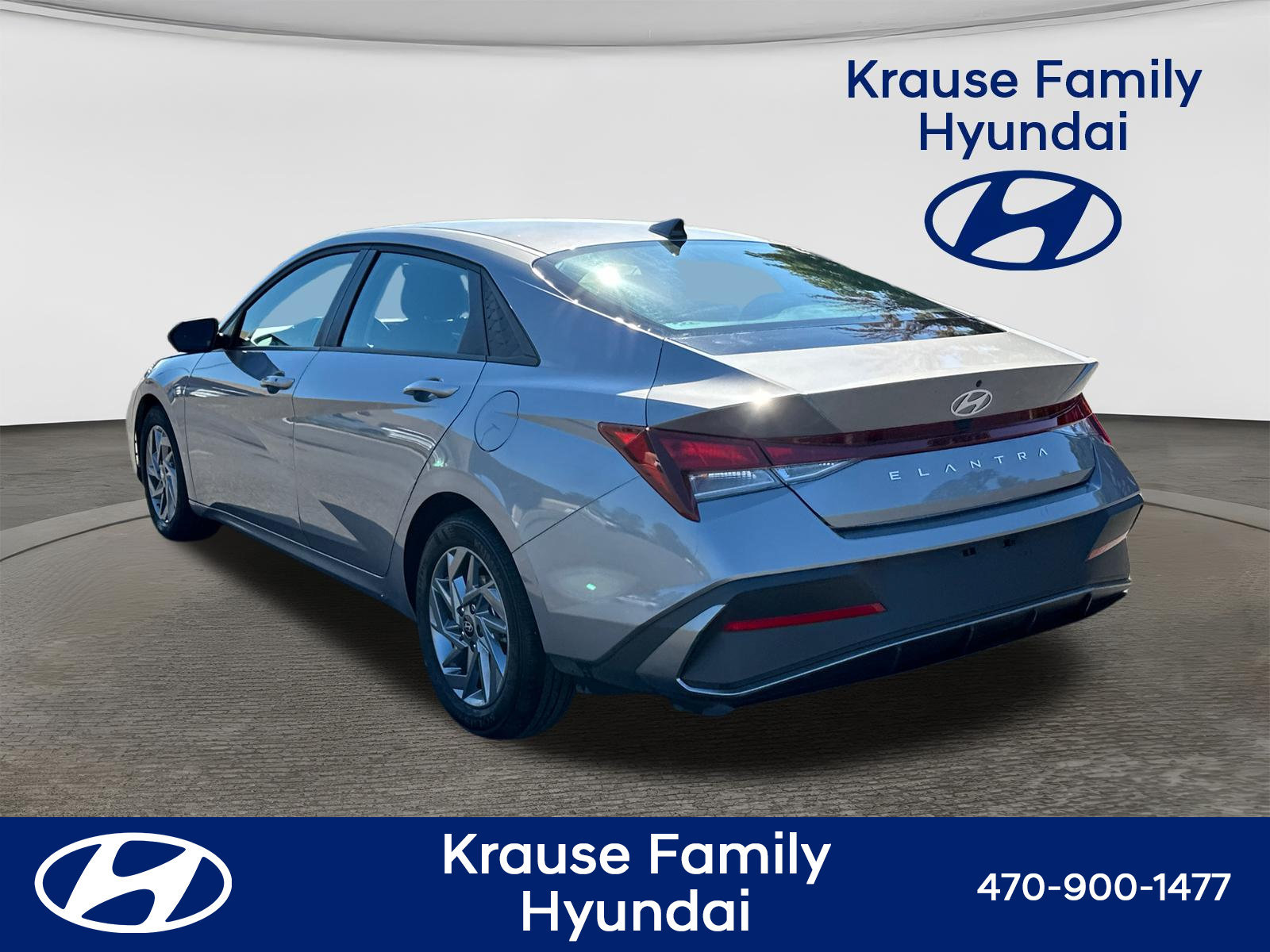 Certified 2024 Hyundai Elantra SEL FWD image 6