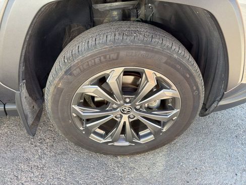 Used 2023 Toyota RAV4 Limited AWD/4WD image 7