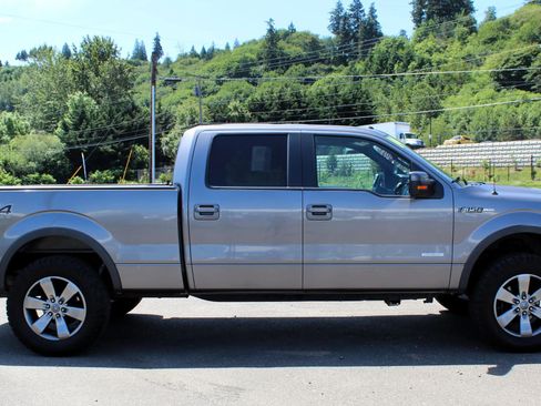 Used 2014 Ford F150 FX4 w/ Equipment Group 402A Luxury AWD/4WD image 8