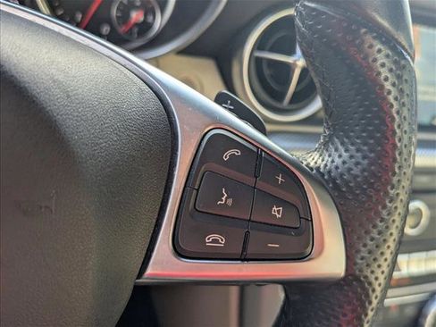 Used 2017 Mercedes-Benz SLC 300 image 13