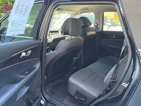 Used 2016 Kia Sorento L FWD image 28