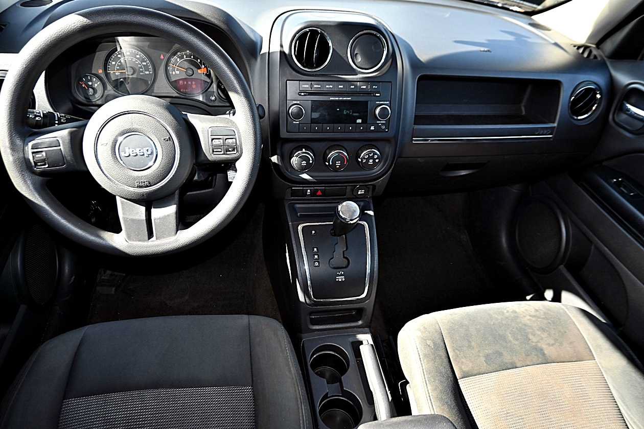 Used 2014 Jeep Patriot Sport w/ Power Value Group FWD image 13