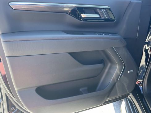 New 2026 Chevrolet Suburban RST w/ Comfort Package image 16