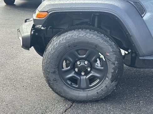 New 2026 Jeep Gladiator Sport image 11