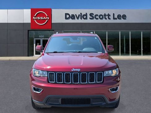 Used 2021 Jeep Grand Cherokee Laredo w/ Security & Convenience Group RWD image 2