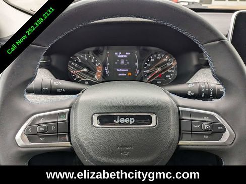 Used 2022 Jeep Compass Latitude image 24