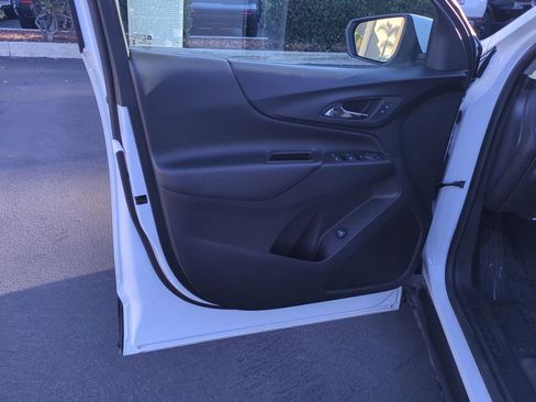 Used 2024 Chevrolet Equinox LT image 14