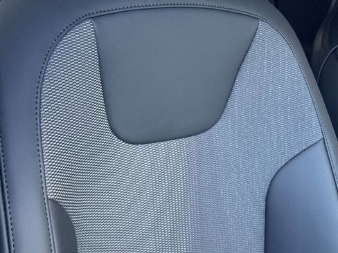 New 2025 Kia Niro EX Touring image 20